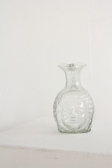 face carafe