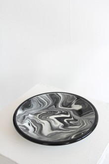 enamel dish - medium - marble