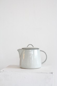 ceramic  teapot - white