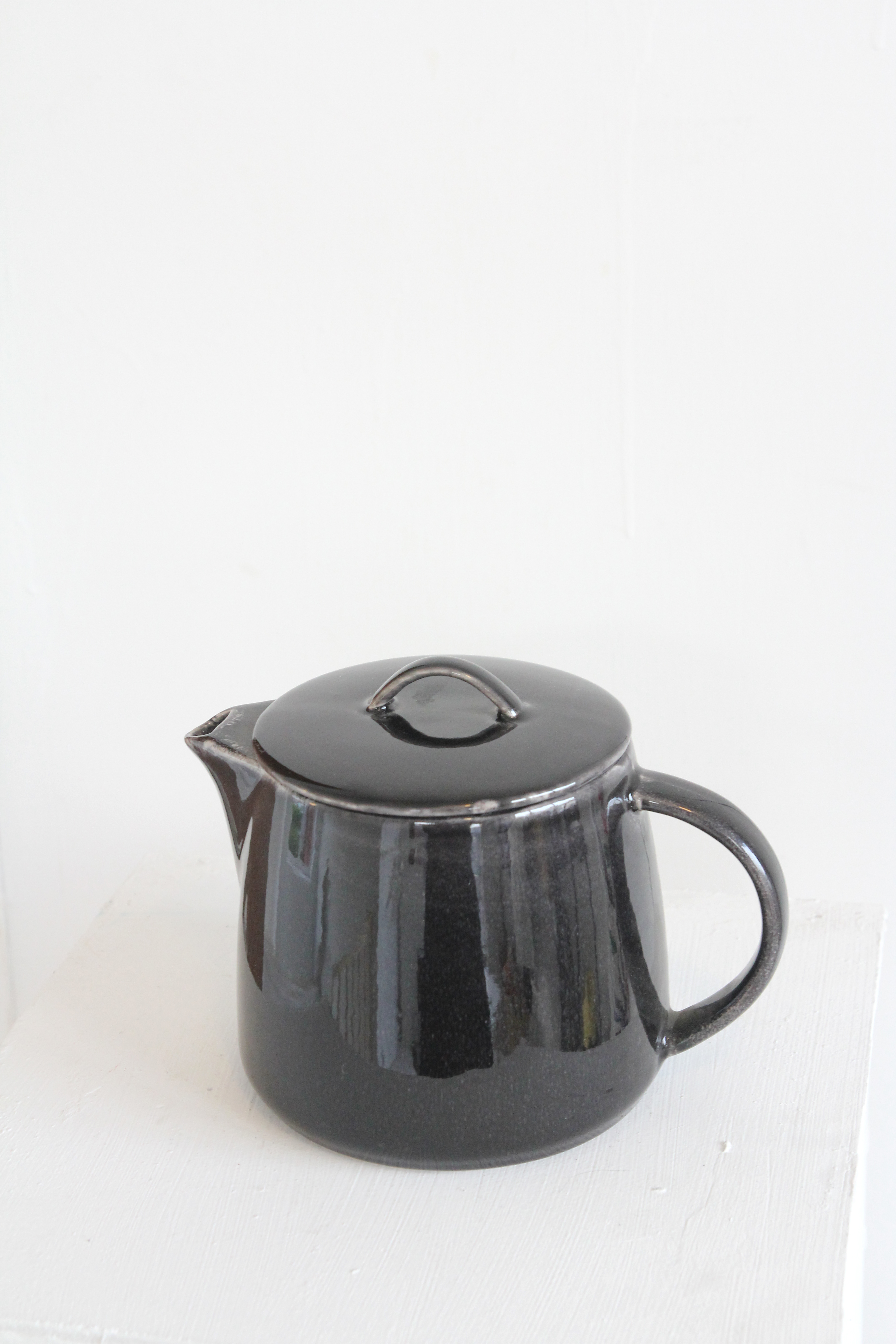 ceramic teapot - black