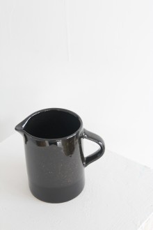 ceramic jug - black