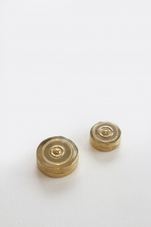 brass case - round