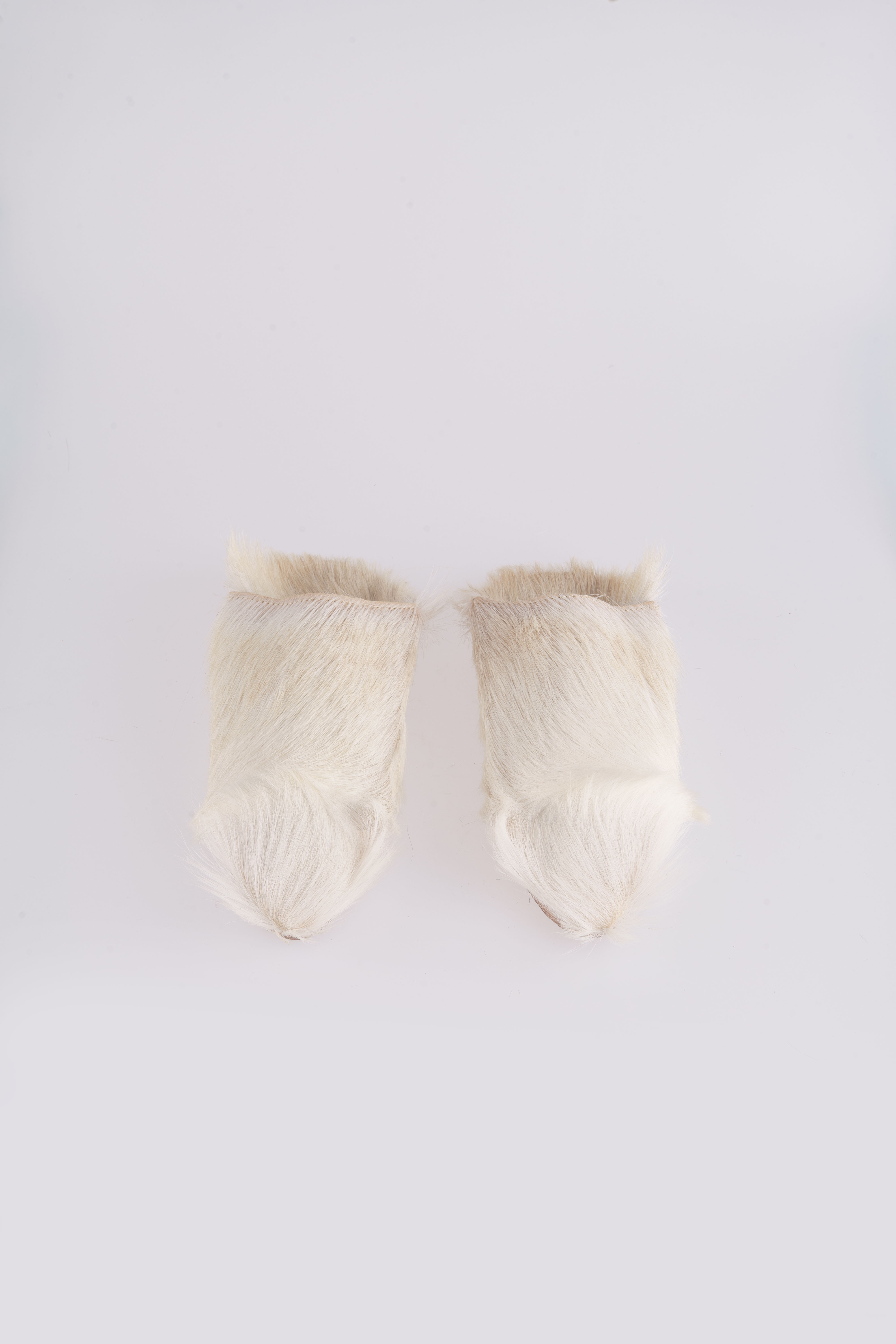 fur sleeper - white