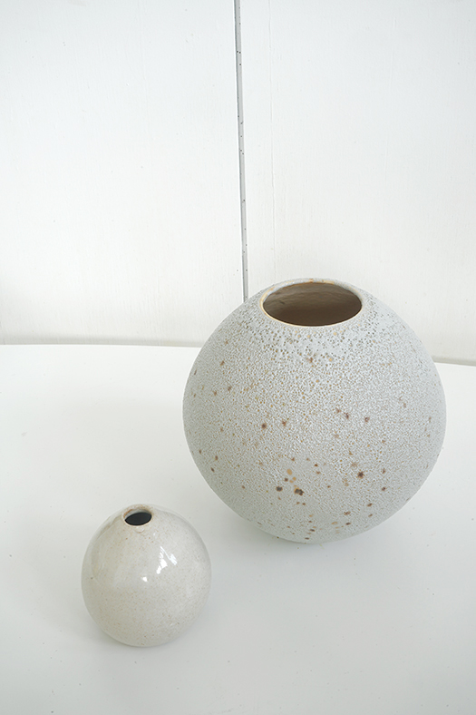 grey stoneware flower pot - M