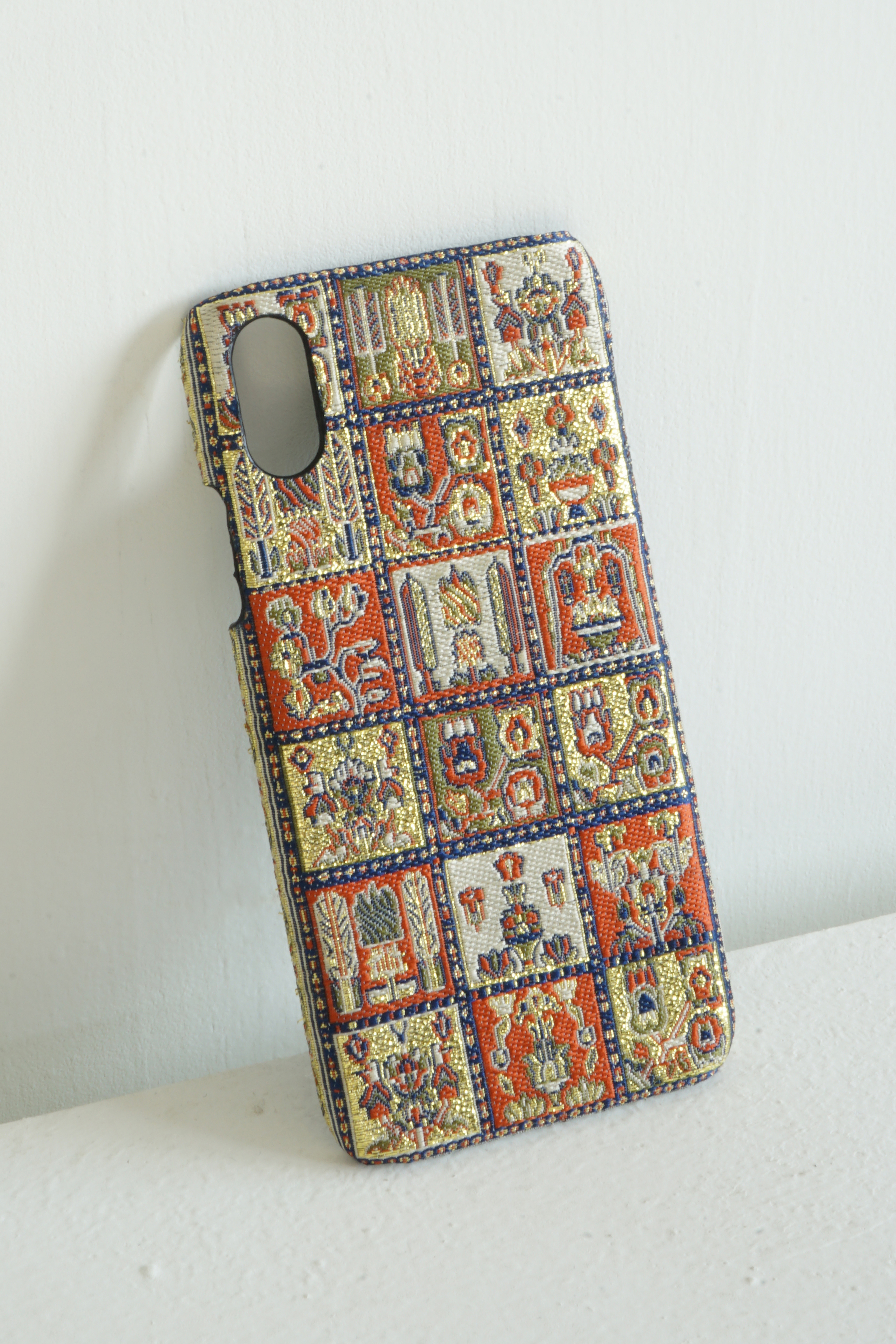 woven iphone case - facade