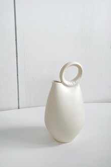 round handle jug - white