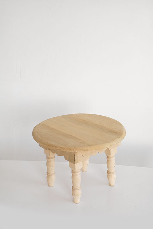 round tea table