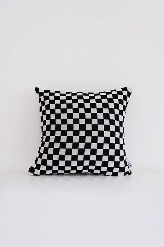 cushion - check black