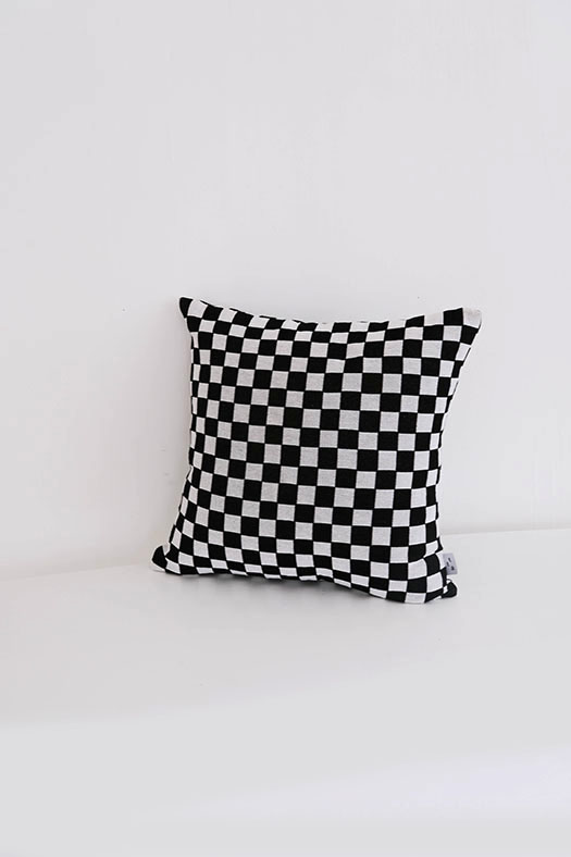 cushion - check black