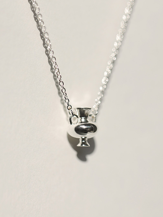 VaseⅠ Necklace