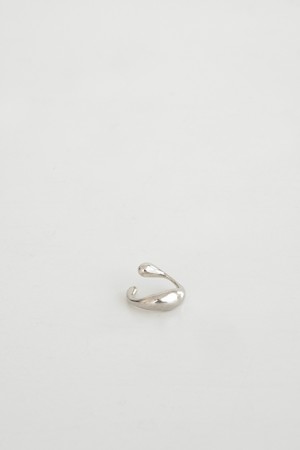 Petit Curve Earcuff