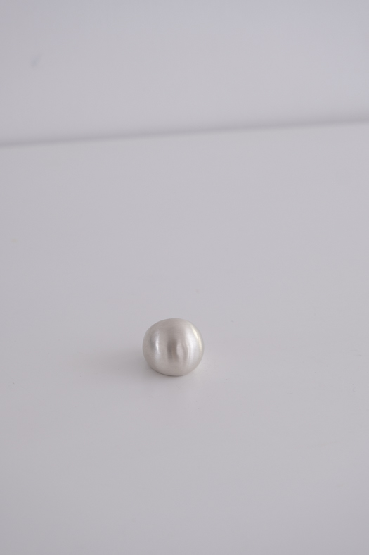 One side sphere ring