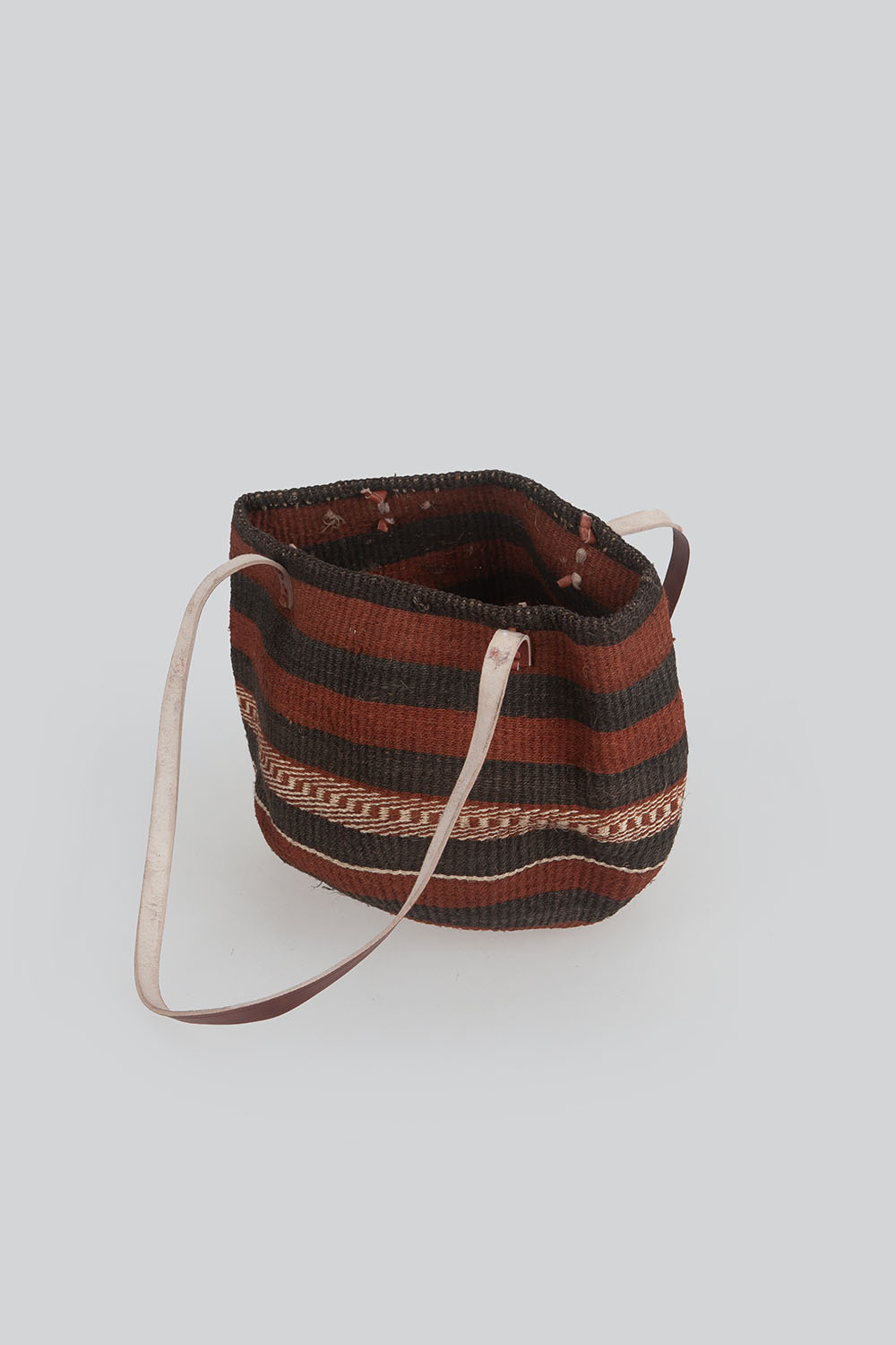 woven market bag - brown
