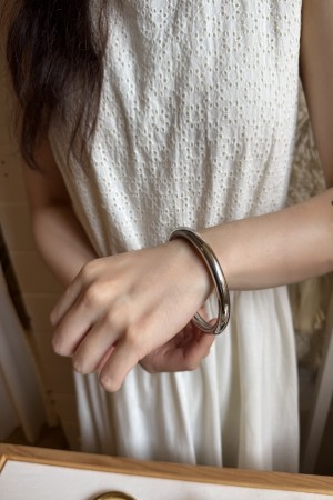 hand bangle -  silver