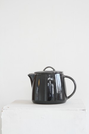 ceramic teapot - black