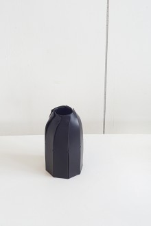 leather vase - black L