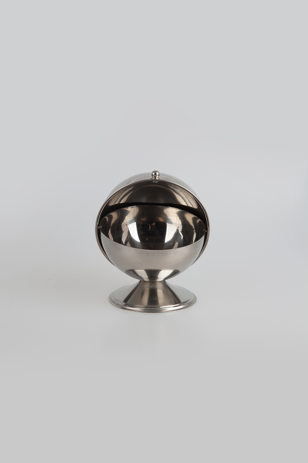 steel globe sugar case
