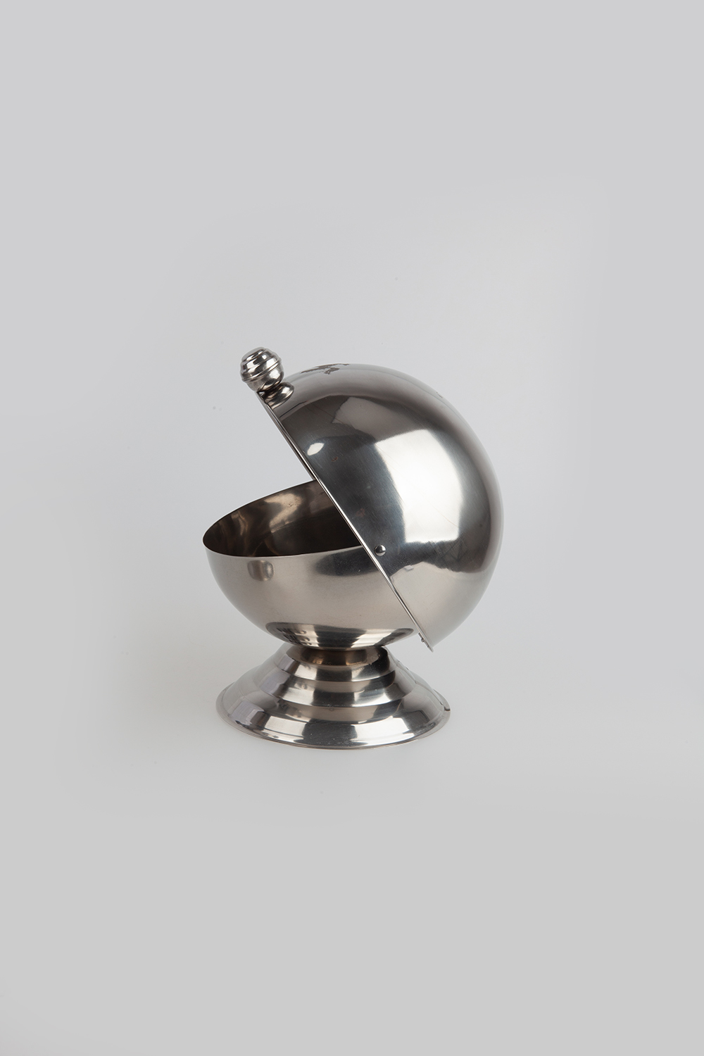 steel globe sugar case