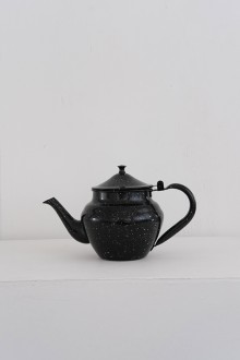 steel teapot - black
