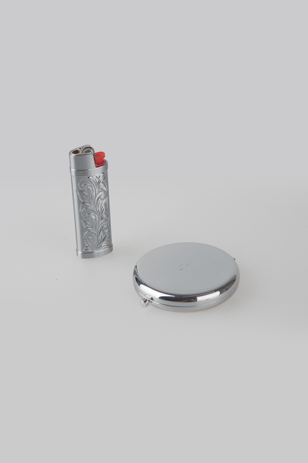 pocket mirror