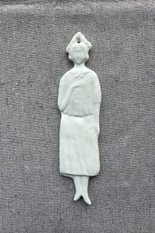 ceramic wall ornament - lady