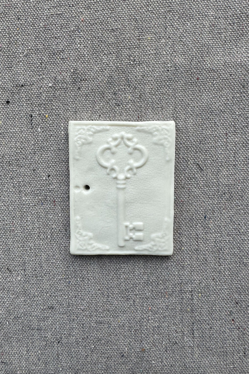 ceramic wall ornament - key
