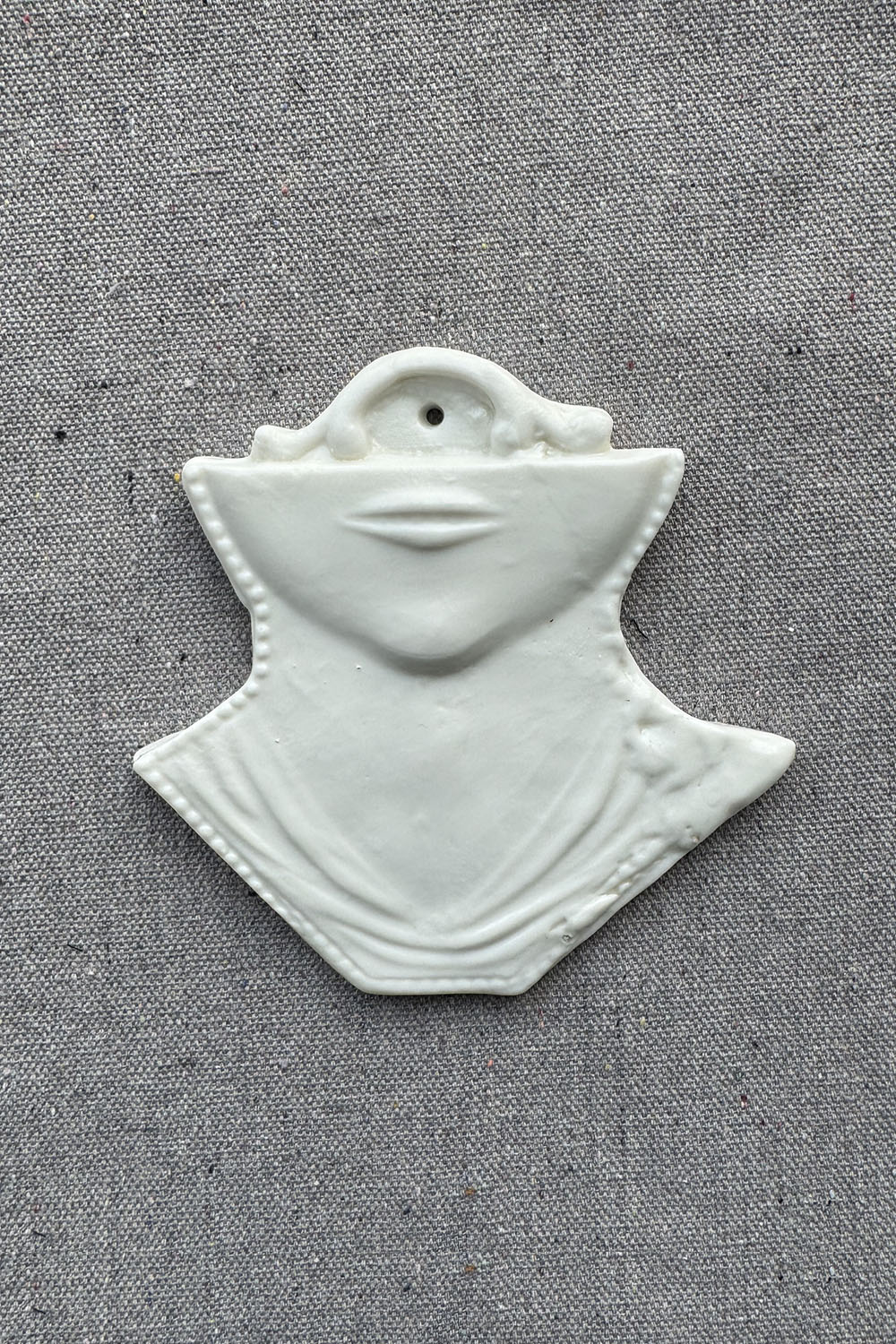 ceramic wall ornament - mouth